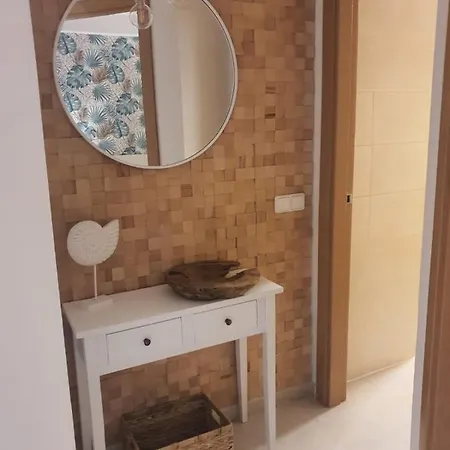 Laguna Beach Ground Floor Bungalow Apartment *