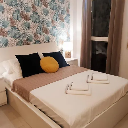 Laguna Beach Ground Floor Bungalow *